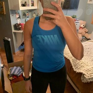 Nike tank
